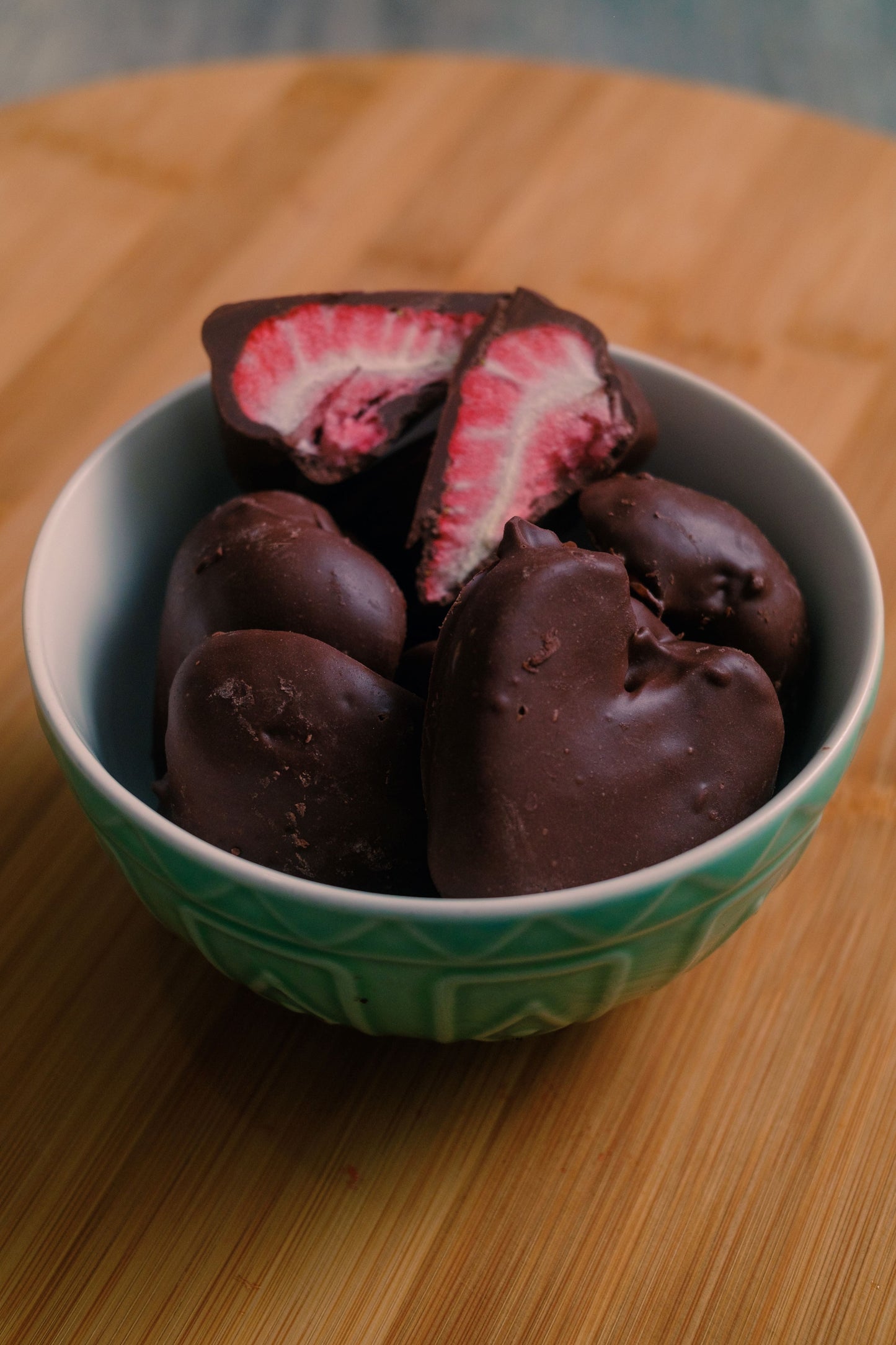 Xocolátl - Dark Chocolate covered FreezeDried Strawberry