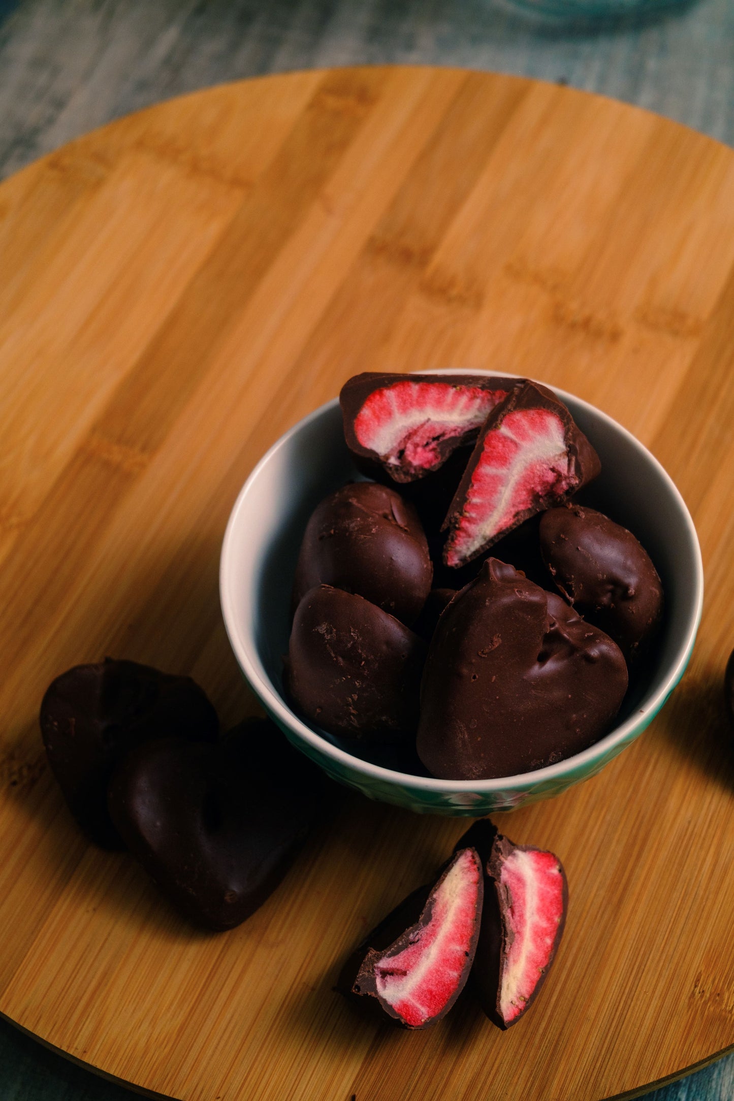 Xocolátl - Dark Chocolate covered FreezeDried Strawberry