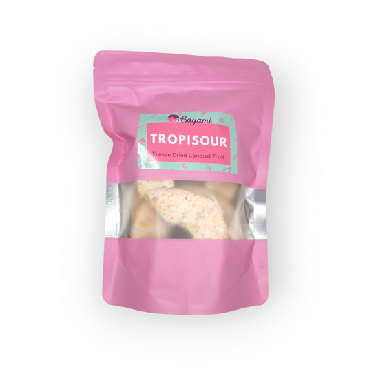 TropiSour – 🍍 Piña Crunch con Rainbow Puff Sour Freeze Dried 🌈 🍍¡El trópico ahora cruje!💥